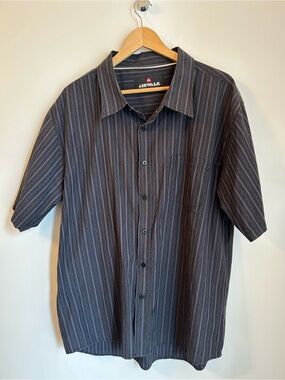 Airwalk Men's Short Sleeve Striped Button Down Shirt XL Black Grey
